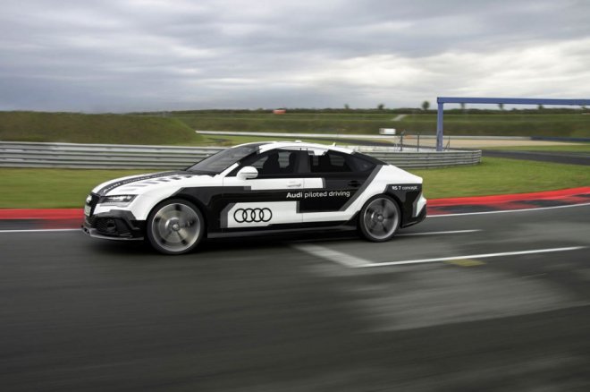Audi Piloted Driving >> Audi Rs7 Piloted Driving Concept Foto Galerisi Resim 7 Audi Piloted Driving >> Audi Rs7 Piloted Driving Concept Foto Galerisi Resim 7