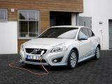 2012 Volvo C30 with series-connected Range Extender