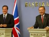 Erdoğan kahkayı bastı