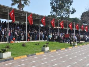 Aydın Jandrama Eğitim Taburu'nda Yemin Töreni Aydın Jandrama Eğitim Taburu'nda Yemin Töreni