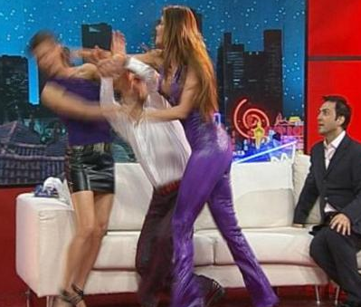 Ünlülerin bu skandalları hiç unutulmadı 9