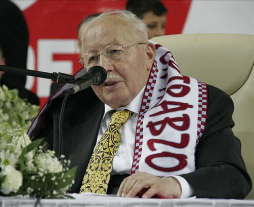 Hiç yayınlamayan kareleriyle Erbakan 81