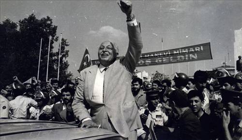 Hiç yayınlamayan kareleriyle Erbakan 96