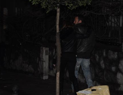 Ali Sunal'ı böyle teselli ettiler 4