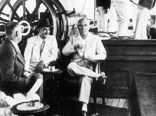 Cumhurbaşkanlığı tarafından hazırlanmış Atatürk'ün gün yüzüne çıkmamış fotoğrafları 21