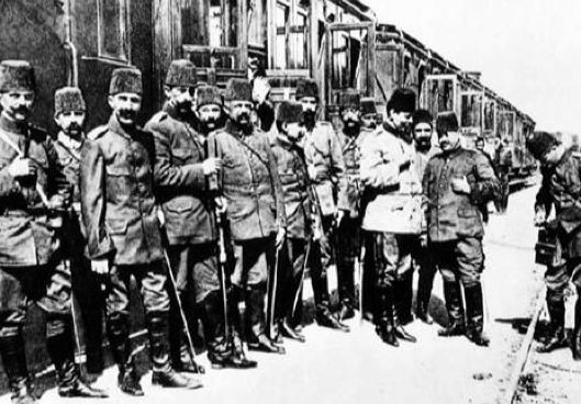 Cumhurbaşkanlığı tarafından hazırlanmış Atatürk'ün gün yüzüne çıkmamış fotoğrafları 31