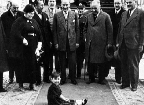Cumhurbaşkanlığı tarafından hazırlanmış Atatürk'ün gün yüzüne çıkmamış fotoğrafları 54
