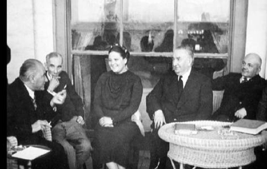 Cumhurbaşkanlığı tarafından hazırlanmış Atatürk'ün gün yüzüne çıkmamış fotoğrafları 56