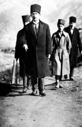 Cumhurbaşkanlığı tarafından hazırlanmış Atatürk'ün gün yüzüne çıkmamış fotoğrafları 8