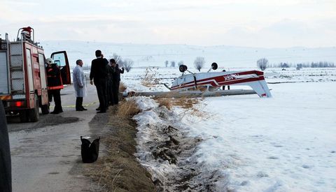 Ankara'da uçak düştü! 1