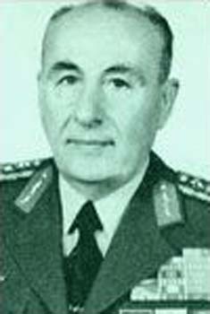 22 yıl o koltukta oturan tek isim 19