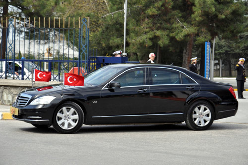 Gül o gününü twitter'dan paylaştı 13