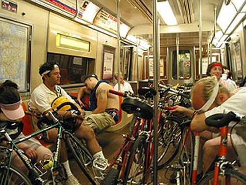 Dünya metrolarından komik kareler 5