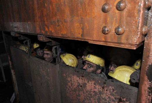İşte madencilerin karanlık hayatı 13