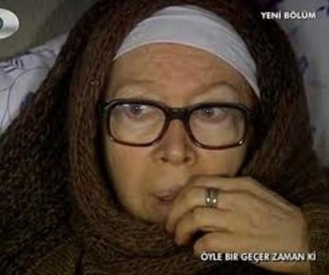 Drama Dizisi En İyi Yardımcı Kadın Oyuncu 1