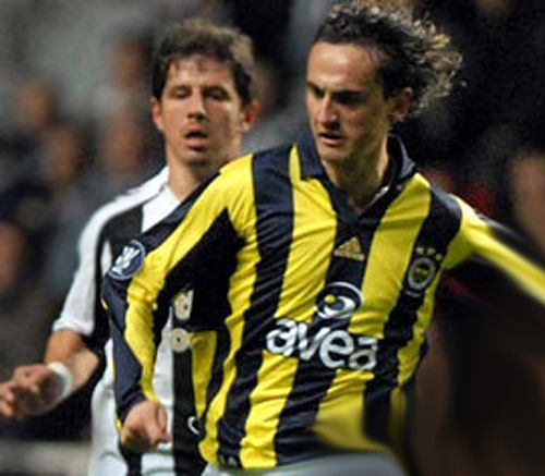 Emre'nin vukuatları bitmiyor! 16