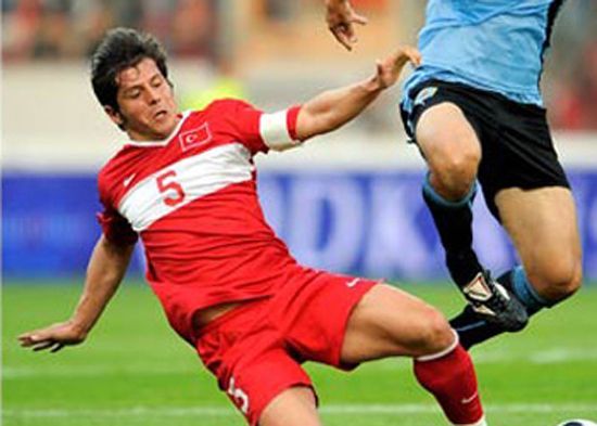 Emre'nin vukuatları bitmiyor! 18