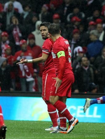 Emre'nin vukuatları bitmiyor! 26