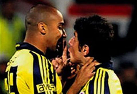 Emre'nin vukuatları bitmiyor! 43