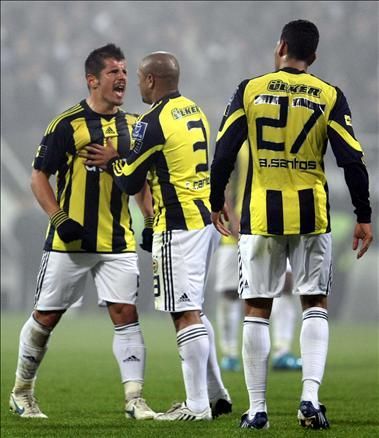 Emre'nin vukuatları bitmiyor! 44