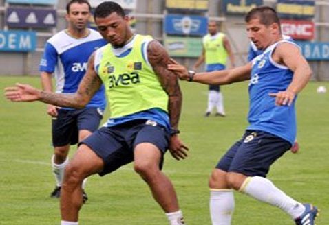 Emre'nin vukuatları bitmiyor! 49