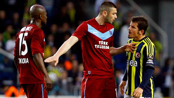 Emre'nin vukuatları bitmiyor! 59