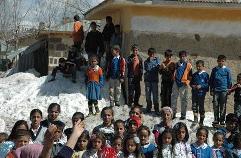 Yurtta 23 nisan çoşkusu böyle yaşanıyor! 19