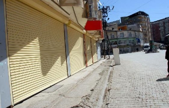 PKK tehdit etti kepenkler açılmadı 1