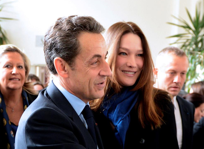 Carla Bruni ne hale geldi! 1