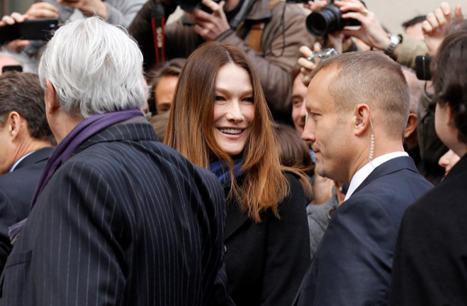 Carla Bruni ne hale geldi! 5