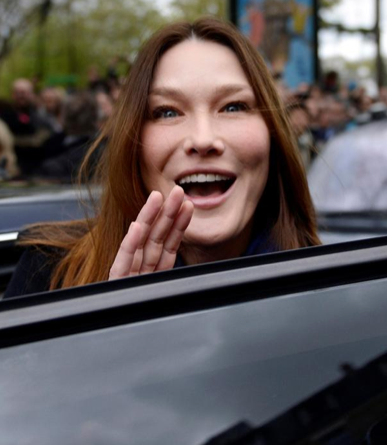 Carla Bruni ne hale geldi! 6