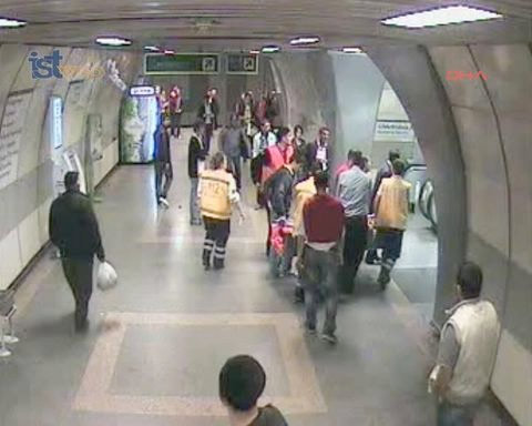 Metroda dehşet anları 2