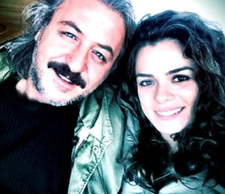 Dizi setlerinde şekilden şekilde giren ünlüler 26