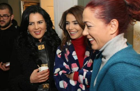 Dizi setlerinde şekilden şekilde giren ünlüler 51