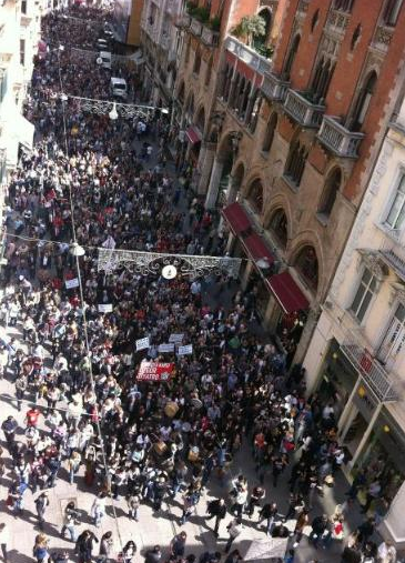 Beyoğlu'nda 'Şehir Tiyatroları' eylemi! 25