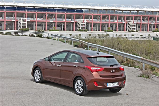 Hyundai i30 1.6 CRDi Elite Foto Galeri Arabam.com 3