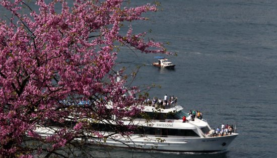 İstanbul Boğazı'nda Erguvanlı günler 7