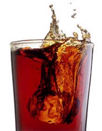 1 bardak kola 1 saatte vücütta neler yapıyor? 5
