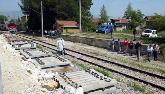 Tren istasyonunda feci ölüm 17