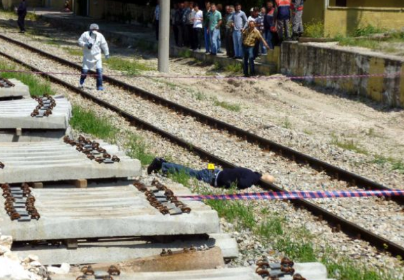 Tren istasyonunda feci ölüm 18