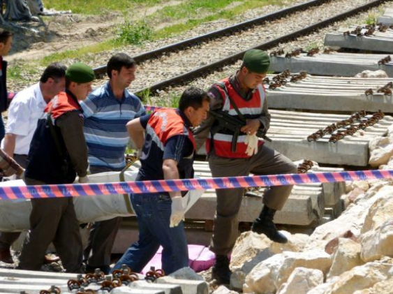 Tren istasyonunda feci ölüm 5
