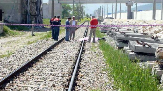 Tren istasyonunda feci ölüm 6