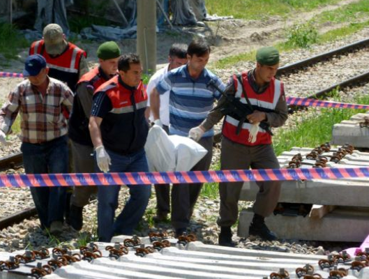 Tren istasyonunda feci ölüm 7