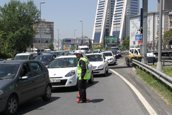 Vatandaşı isyan ettiren yarış 3