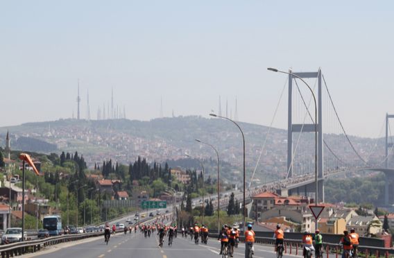Vatandaşı isyan ettiren yarış 8