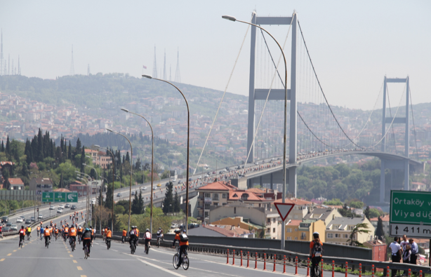 Vatandaşı isyan ettiren yarış 9