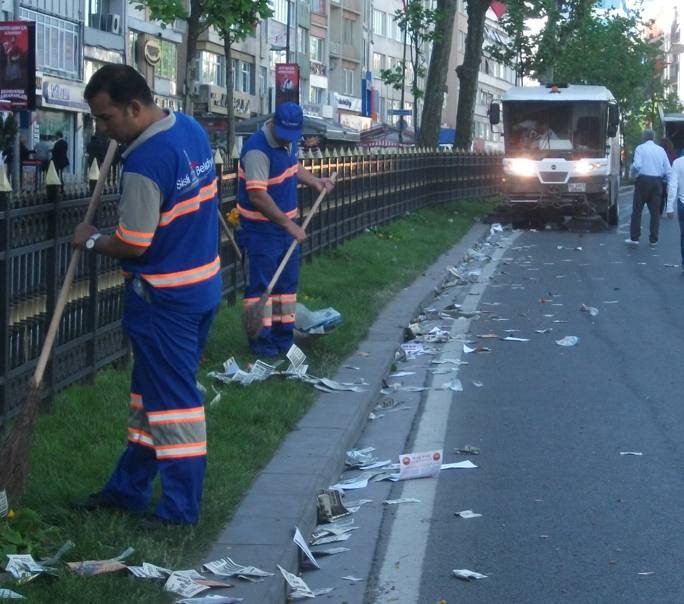 Önce yürüdüler, sonra temizlediler 4