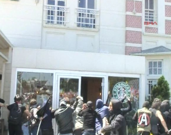 Mecidiyeköy'ü anarşistler bastı 8