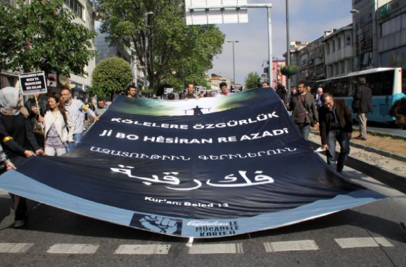 1 Mayıs'a cenaze namazıyla başladılar! 12
