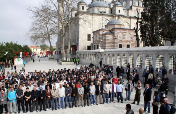 1 Mayıs'a cenaze namazıyla başladılar! 9